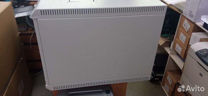 Коммуникационный шкаф настенный 19дюймов