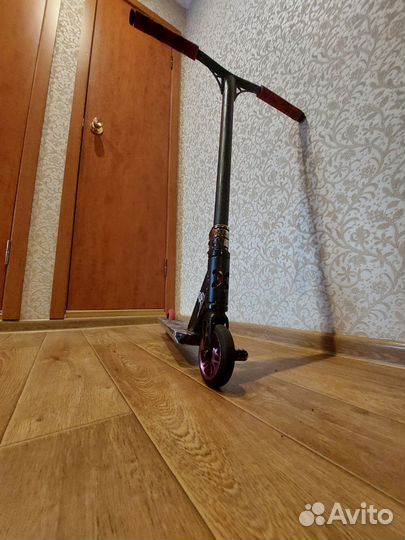 Трюковой самокат Explore