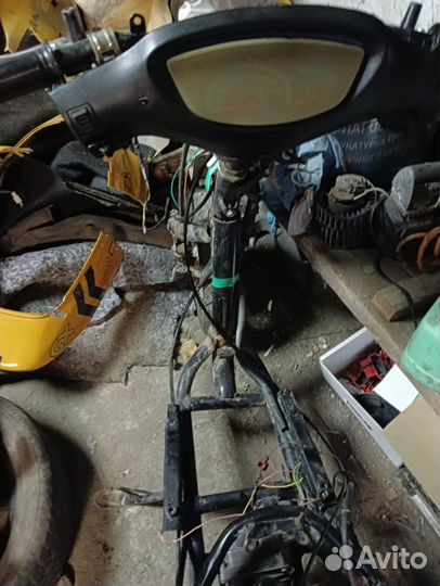 Запчасти на китайский скутер