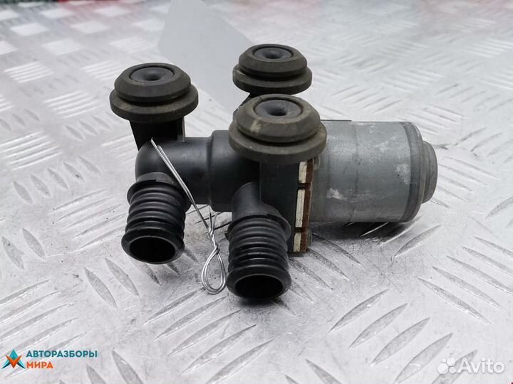 Кран отопителя (печки) BMW 3 E46 1999 64118369805