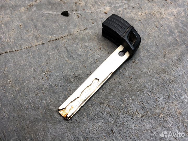 Личинка BMW X5 E71