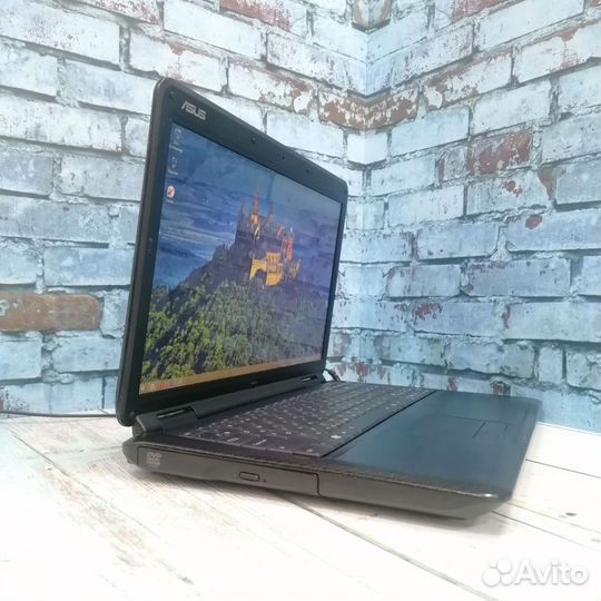 Ноутбук asus (1184 С)