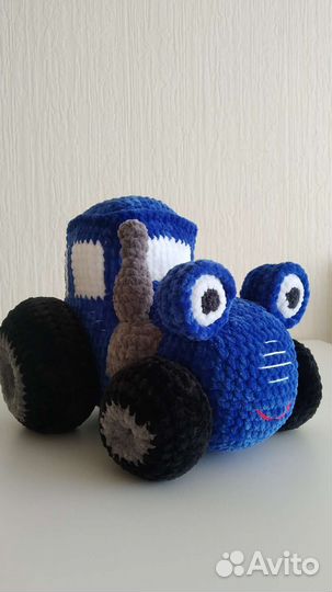 Синий трактор игрушка ручной работы