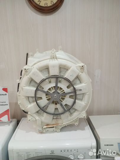 Бак стиральной машины Hotpoint-Ariston 7кг