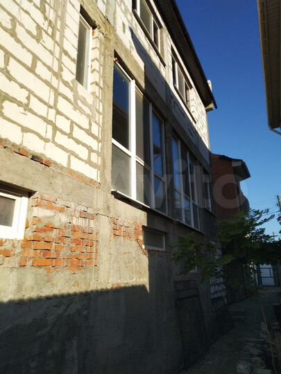 Дом 270 м² на участке 1,9 сот.