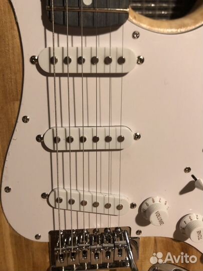 Электрогитара fender stratocaster natural