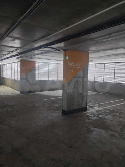 Машиноместо, 13 м²