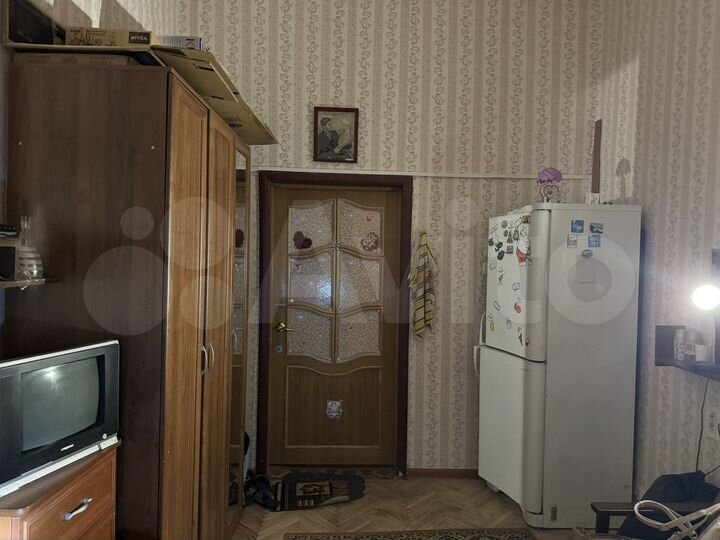 Комната 11,2 м² в 3-к., 2/2 эт.