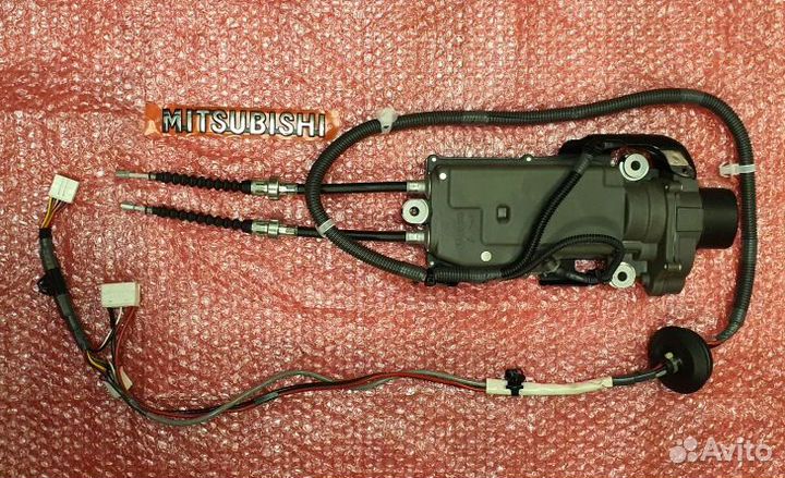 Электрический ручник Mitsubishi Pajero 4815a251