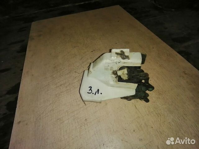 Замок двери задний левый киа Кларус