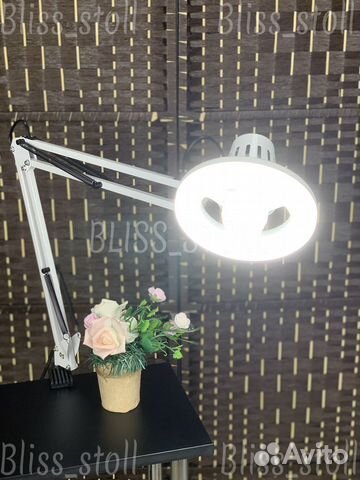 Светильник бестеневой на струбцине