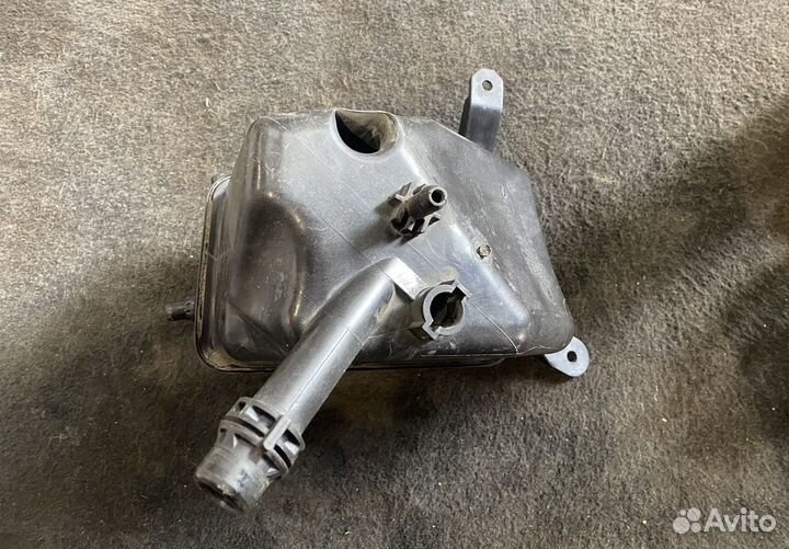 Расширительный бачок BMW e63/64 N62B44