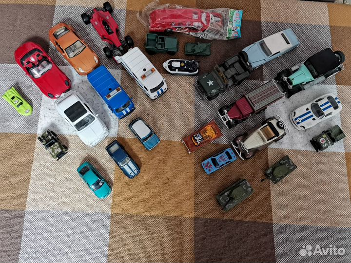 Машинки 26 штук