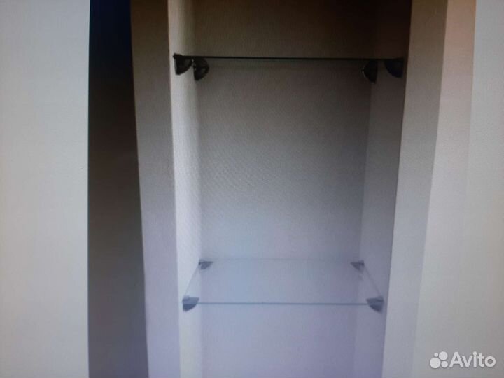 Полка стеклянная с крепежем