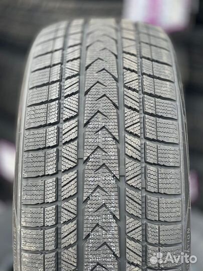 Tourador Winter Pro Max 245/40 R18 97W
