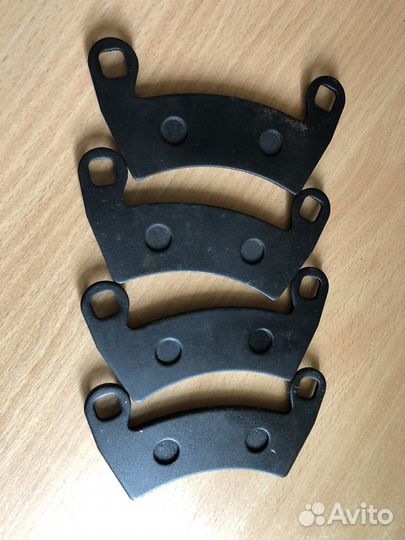 Тормозные колодки Polaris rzr