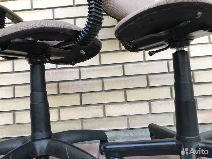 Офисное компьютерное кресло