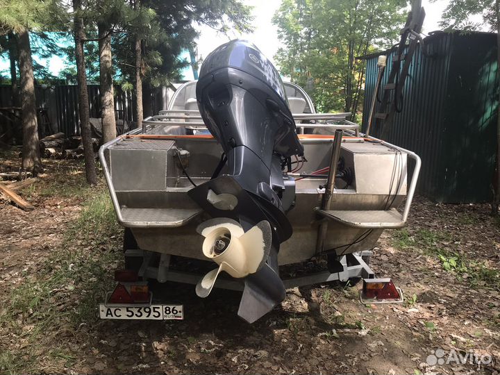 Моторная лодка