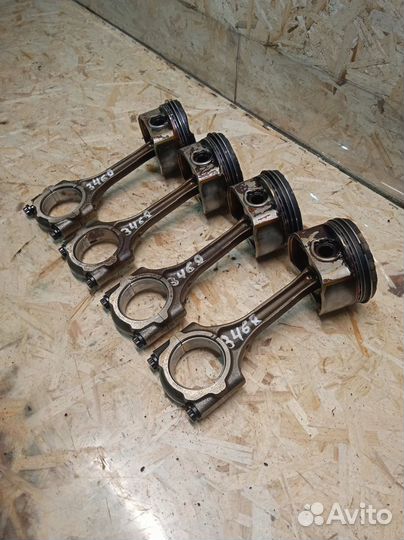 Поршень с шатуном Geely Emgrand EC7