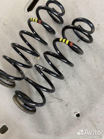 Пружина задняя Volkswagen Golf Plus (Mk5) V (2004–