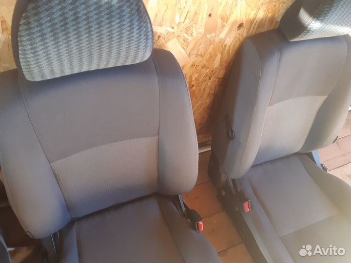 Сидения Nissan Almera N16