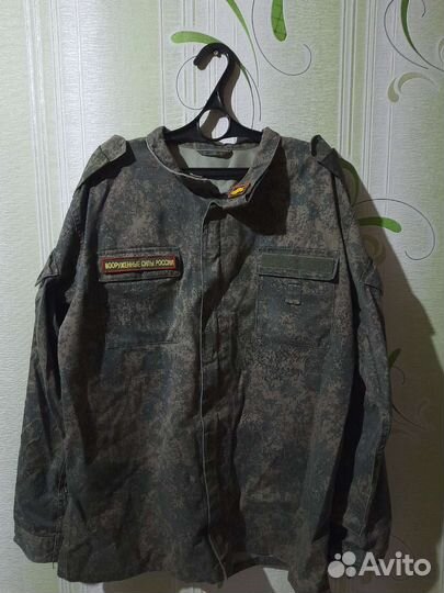 Военная форма(китель, штаны, кепка)