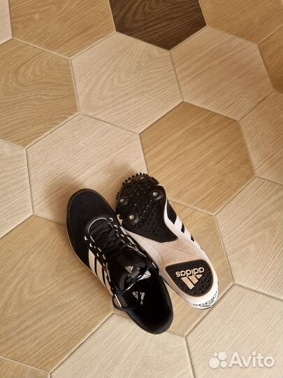 Шиповки для бега adidas