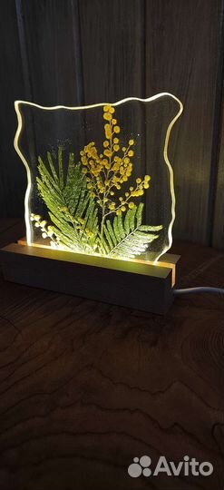 Ночник из эпоксидной смолы и цветов Ручная работа