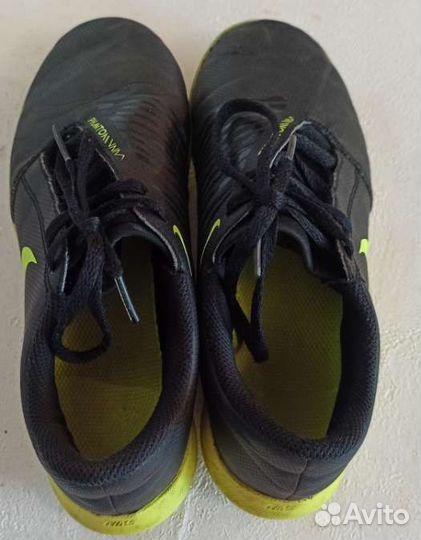 Футзалки Nike