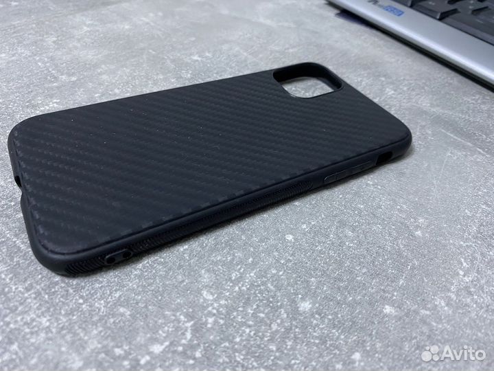 Чехол на iPhone 11