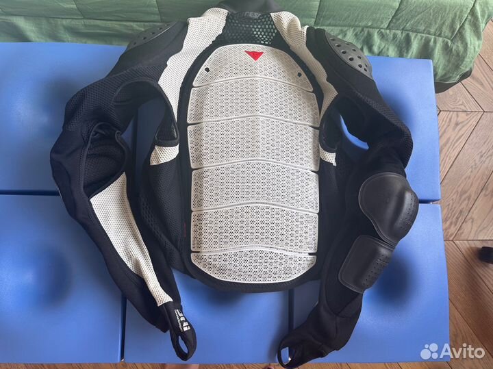 Защита панцирь dainese L