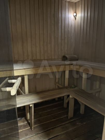 Коттедж 200 м² на участке 15 сот.