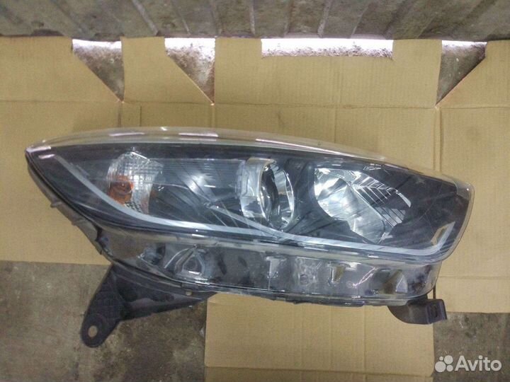 Фара правая Renault Kaptur