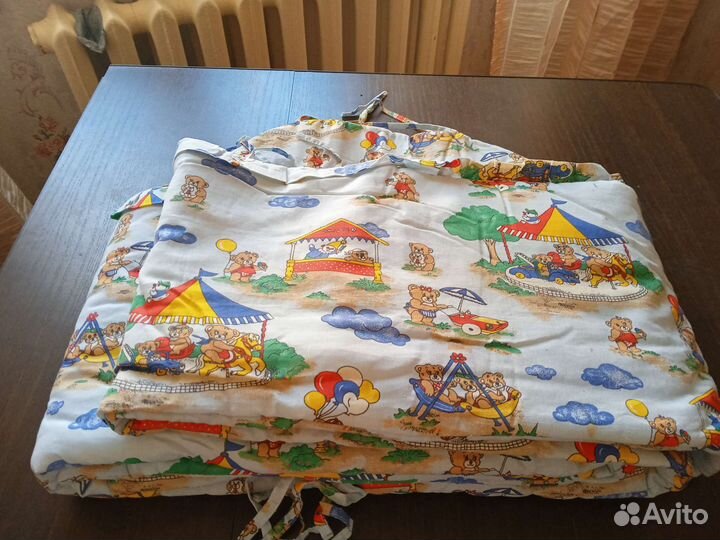 Бордюр для кроватки мягкий