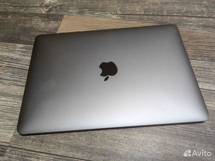 Apple MacBook(retina 12 inch early 2016)