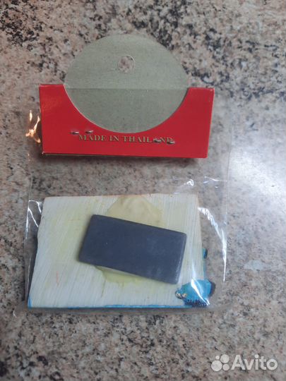 Магнит на холодильник