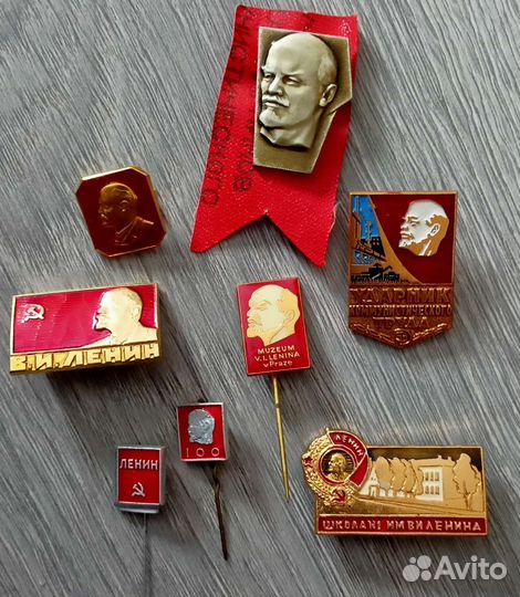 Значки времён СССР, в т.ч. зарубежные