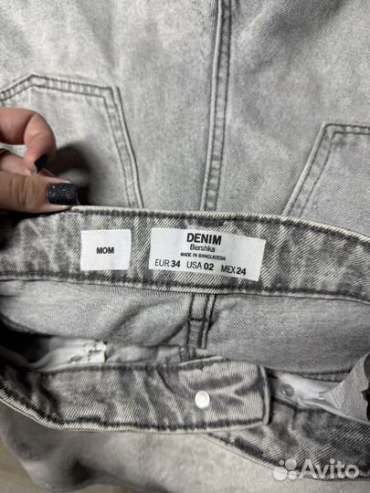 Джинсы mom 34 bershka