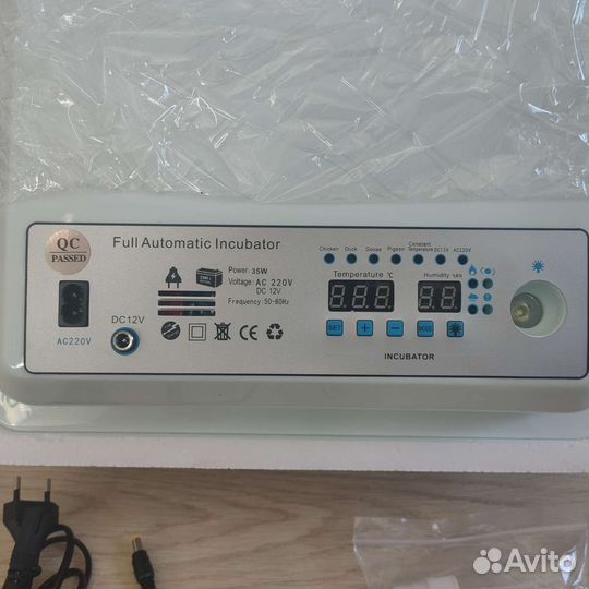 Инкубатор автоматический на 36 яиц