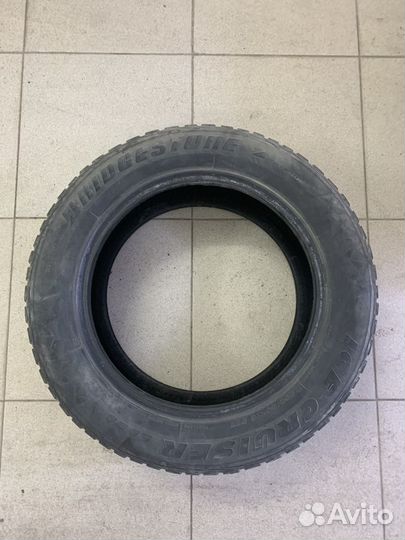 Bridgestone Ice Cruiser 5000 205/60 R16 92T