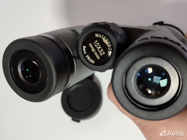 Бинокль Levenhuk Karma plus 10x32