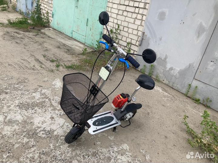 Бензиновый самокат