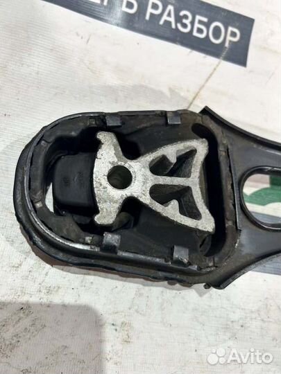 Кронштейн двигателя - Ford Transit MK8 2.2