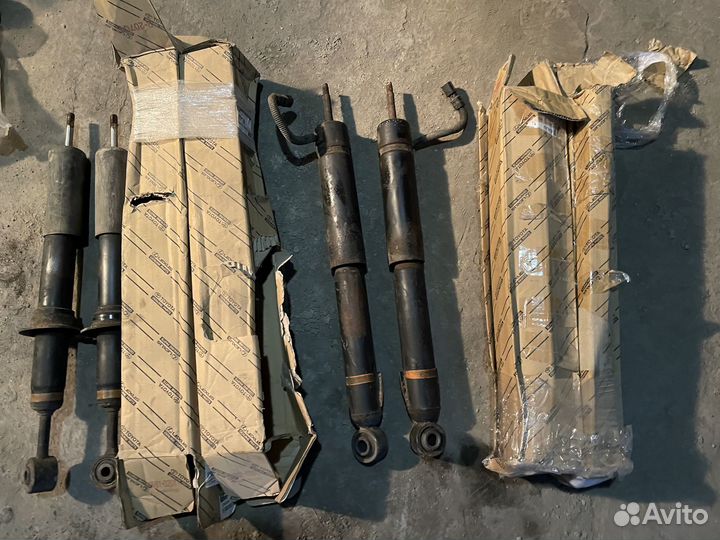 Амортизаторы Lexus GX460/ Toyota LC Prado 150