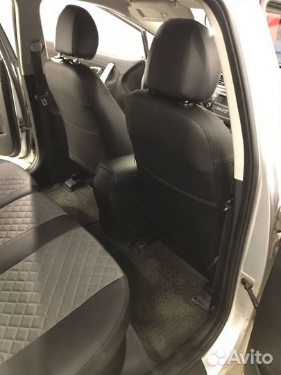 Чехлы Kia Ceed Экокожа ромб Автопилот