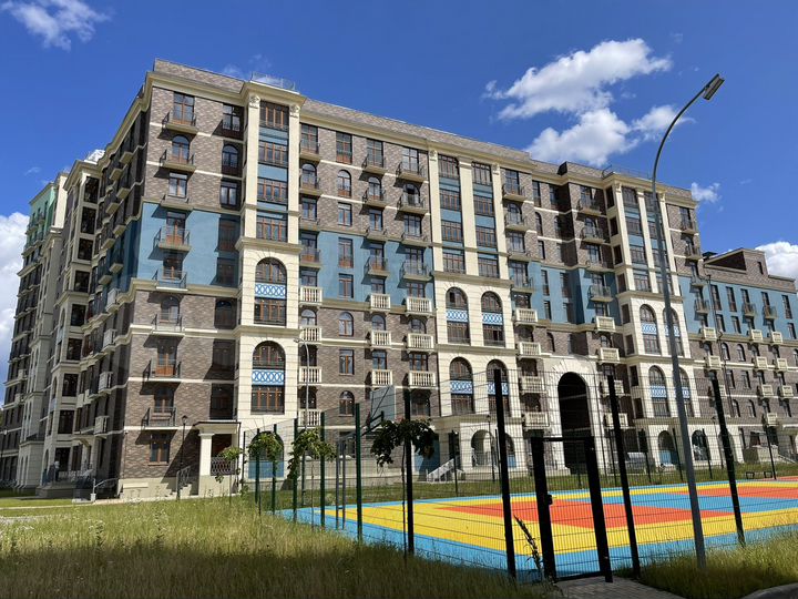 2-к. квартира, 59,7 м², 1/12 эт.