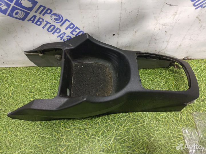 Консоль между сидений Chevrolet Lacetti хэтчбек