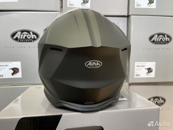 Кроссовый шлем Airoh wraap color black matt