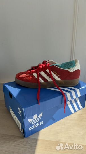 Кроссовки женские adidas gazelle indoor красные