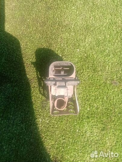 Резистор вентилятора радиатора Renault Fluence